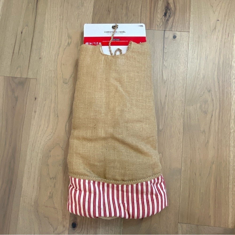 ASHLAND Burlap Jute/Red Stripe Christmas Tree Skirt 48 in. NEW Tags Home Decor - Picture 2 of 4